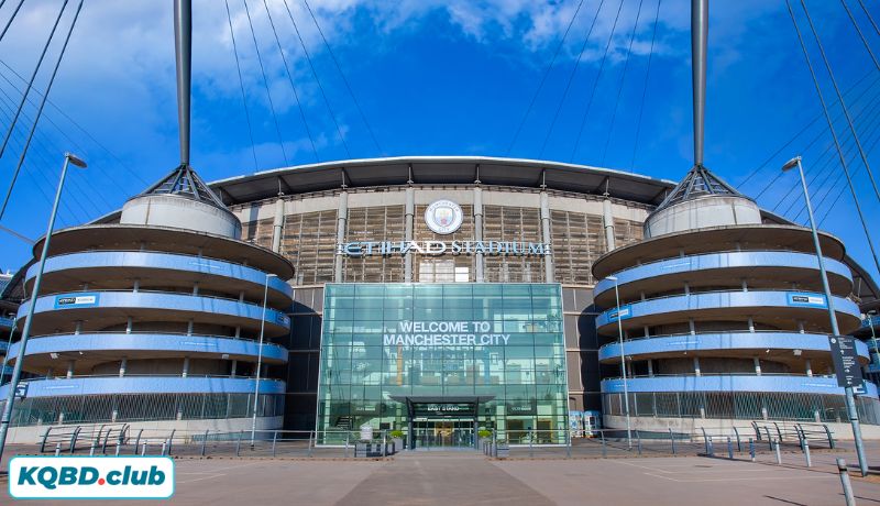Sân Etihad - Biểu tượng cho sự hiện đại và phát triển Sân Etihad - Biểu tượng cho sự hiện đại và phát triển