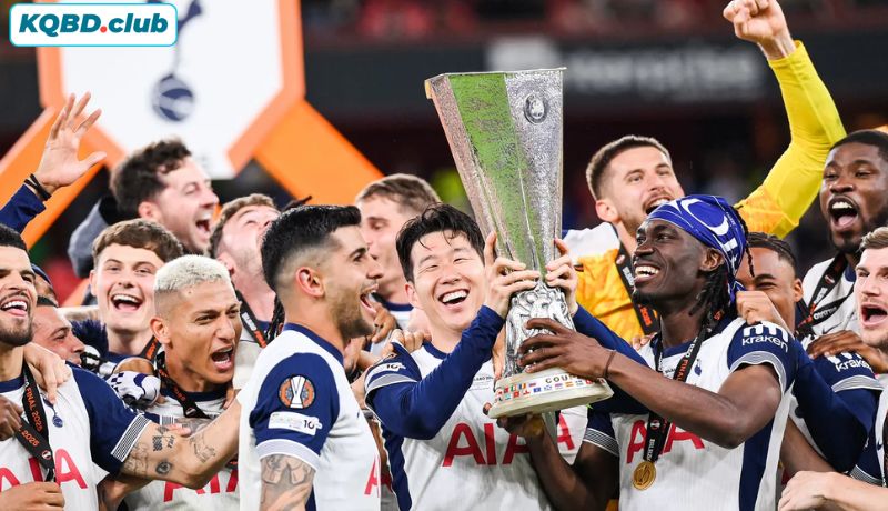 Tottenham Hotspur - Hành trình từ truyền thống đến hiện đại Tottenham Hotspur - Hành trình từ truyền thống đến hiện đại